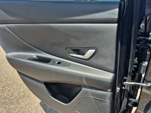 Used 2023 Hyundai Elantra SEL w/ Cargo Package FWD image 19