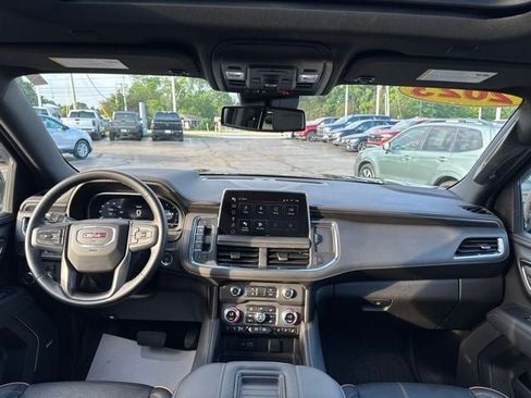 Used 2023 GMC Yukon XL AT4 w/ AT4 Premium Package AWD/4WD image 28