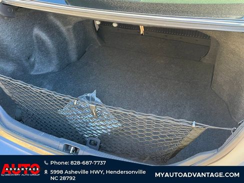 Used 2016 Toyota Camry XLE image 28