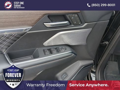 Used 2025 GMC Acadia Denali w/ Super Cruise Package AWD/4WD image 19