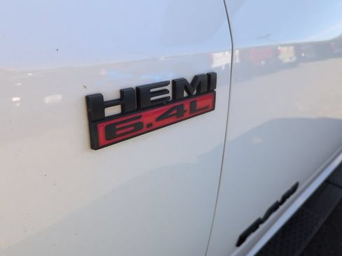 Used 2020 RAM 2500 Big Horn w/ Level 2 Equipment Group AWD/4WD image 13