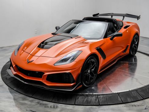 Used 2019 Chevrolet Corvette ZR1 RWD image 7