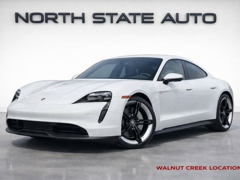Used 2022 Porsche Taycan image 1