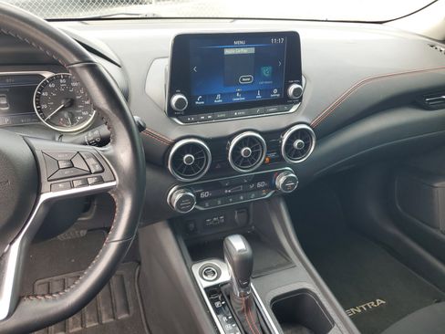 Certified 2024 Nissan Sentra SR FWD image 20