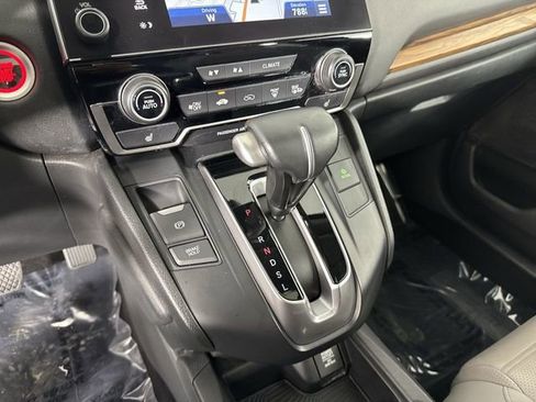 Used 2018 Honda CR-V Touring image 19