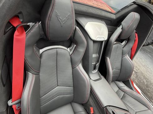 Used 2025 Chevrolet Corvette Stingray Premium Conv w/ Battery Protection Package RWD image 19