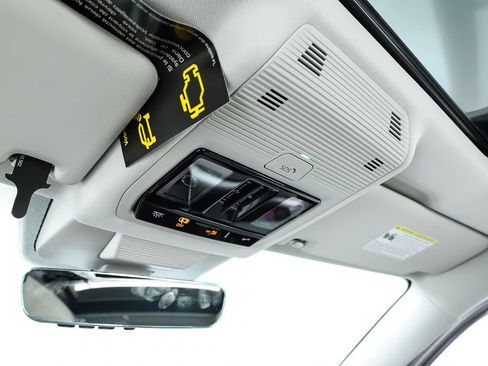 New 2026 Volkswagen Tiguan SE FWD image 65