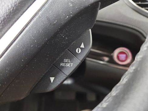 Used 2016 Honda CR-V Touring image 25