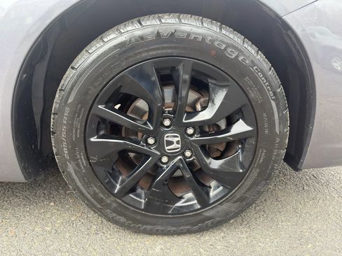 Used 2015 Honda Civic EX image 9