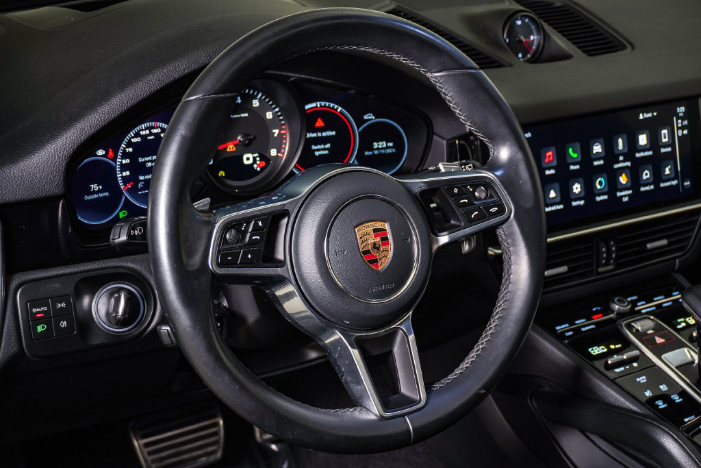 Certified 2023 Porsche Cayenne S AWD/4WD image 18