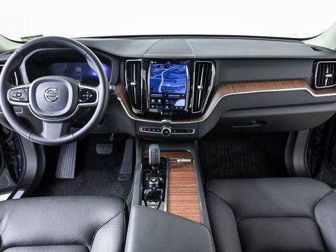 Certified 2023 Volvo XC60 B5 Plus w/ Protection Package AWD/4WD image 19