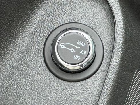 Used 2024 Buick Envista Avenir FWD image 23