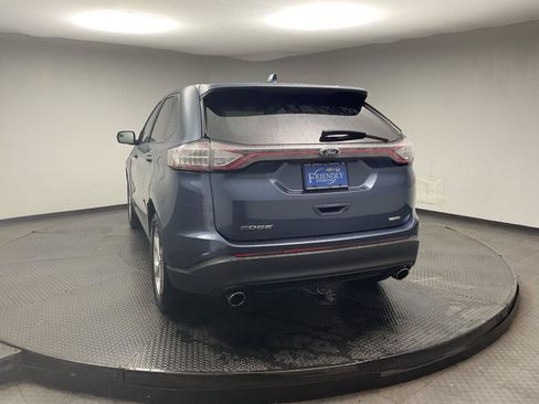 Used 2018 Ford Edge SE FWD image 5