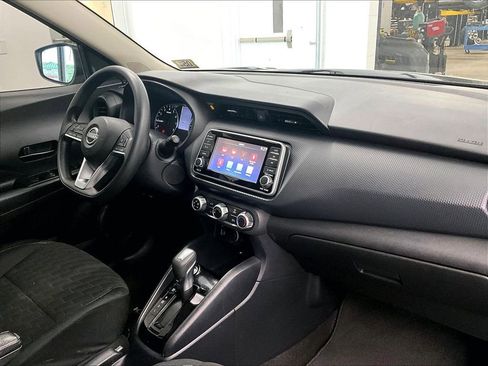 Used 2022 Nissan Kicks S FWD image 14