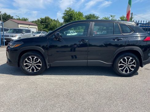 Used 2025 Toyota Corolla Cross AWD Hybrid image 2