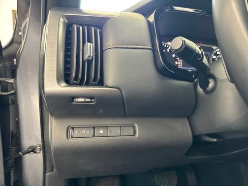 Used 2024 Nissan Pathfinder Rock Creek AWD/4WD image 32