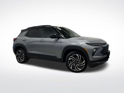 Used 2024 Chevrolet TrailBlazer RS w/ Convenience Package image 39