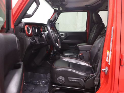 Certified 2018 Jeep Wrangler Unlimited Rubicon w/ Safety Group image 11