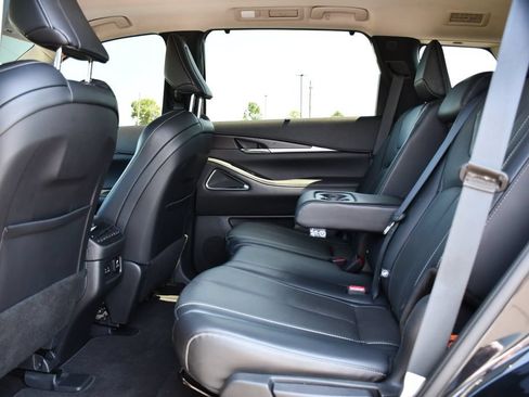 Used 2023 INFINITI QX60 Sensory AWD/4WD image 21