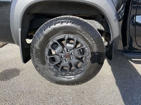 Used 2023 Nissan Frontier PRO-4X w/ Pro-4X Premium Package image 53