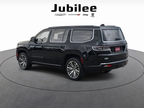 Used 2024 Jeep Grand Wagoneer Series III w/ Flexible Seating Group AWD/4WD image 4