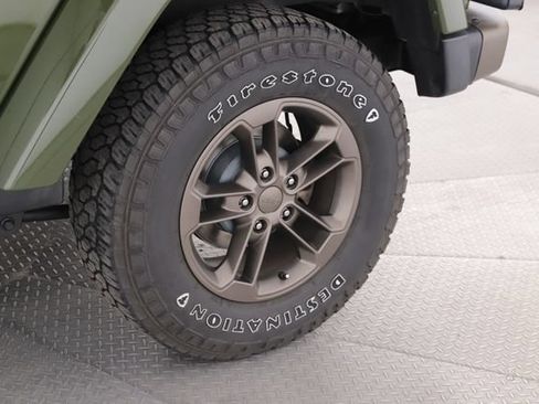 Used 2016 Jeep Wrangler Sahara AWD/4WD image 14