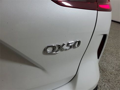 Used 2023 INFINITI QX50 Autograph image 5