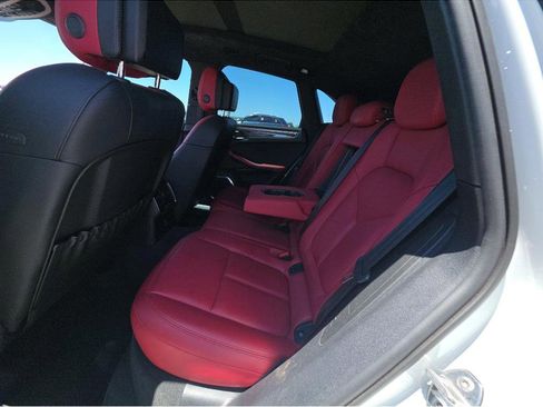 Used 2020 Porsche Macan Turbo AWD/4WD image 7