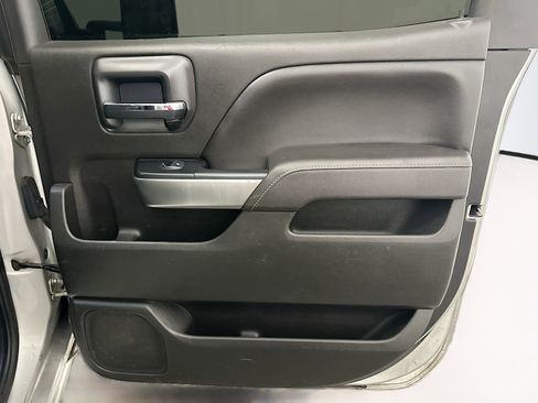 Used 2018 Chevrolet Silverado 1500 LT w/ LT Convenience Package image 31