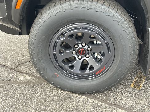 New 2026 Nissan Frontier PRO-4X w/ Pro-4x Convenience Package image 11