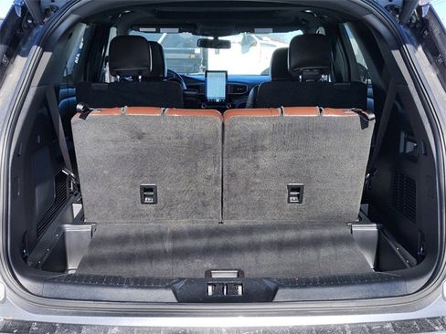 Certified 2022 Ford Explorer Platinum w/ Equipment Group 601A image 34