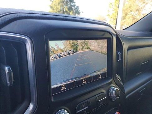 Used 2022 GMC Sierra 2500 AT4 image 85