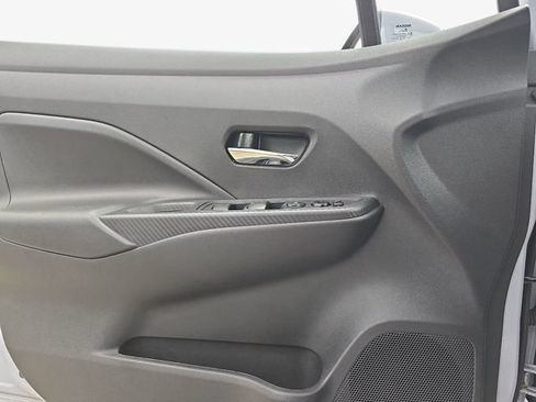 Used 2025 Nissan Versa SV w/ Trunk Package FWD image 26