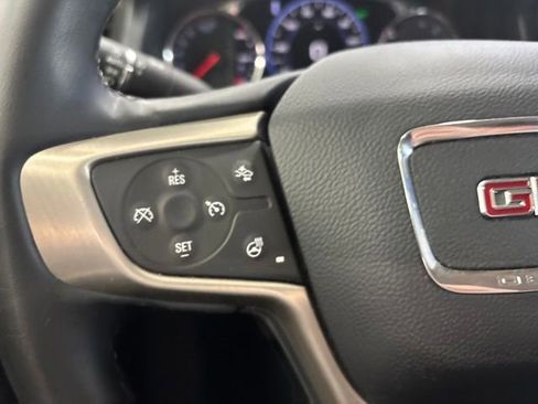 Used 2023 GMC Acadia Denali AWD/4WD image 13