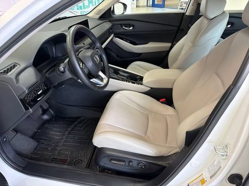 Used 2025 Honda Accord Touring image 9