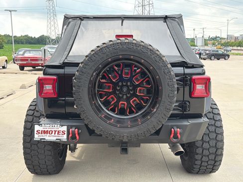 Used 2018 Jeep Wrangler Unlimited Rubicon AWD/4WD image 7