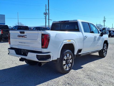 Used 2024 GMC Sierra 2500 Denali w/ Denali Reserve Package image 9