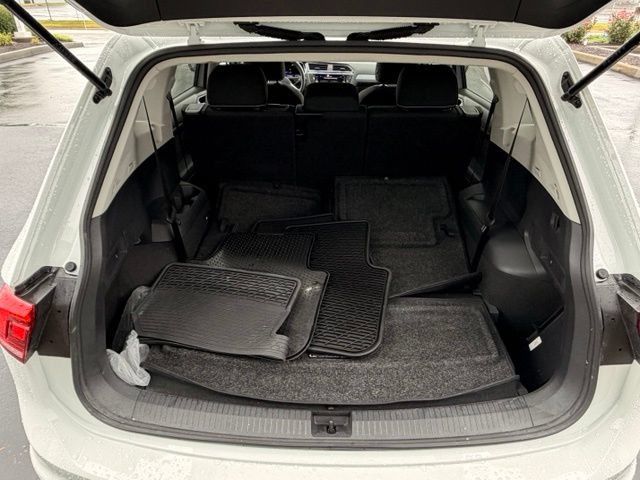 Certified 2024 Volkswagen Tiguan S FWD image 12