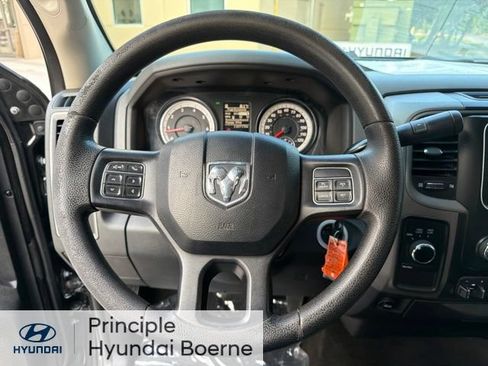 Used 2015 RAM 2500 Tradesman w/ Chrome Appearance Group AWD/4WD image 7