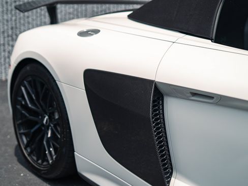 Used 2018 Audi R8 V10 plus AWD/4WD image 17