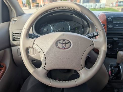 Used 2006 Toyota Sienna image 10