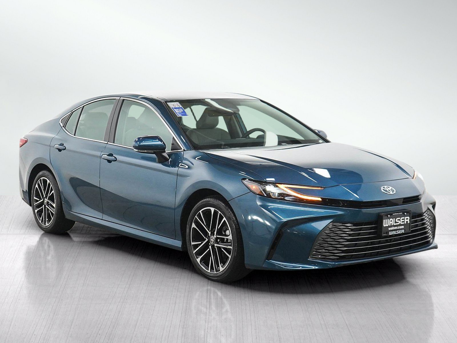 Used 2026 Toyota Camry XLE FWD image 7