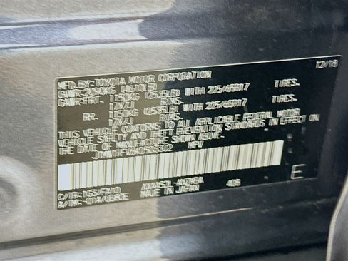 Used 2019 Toyota RAV4 XLE image 12