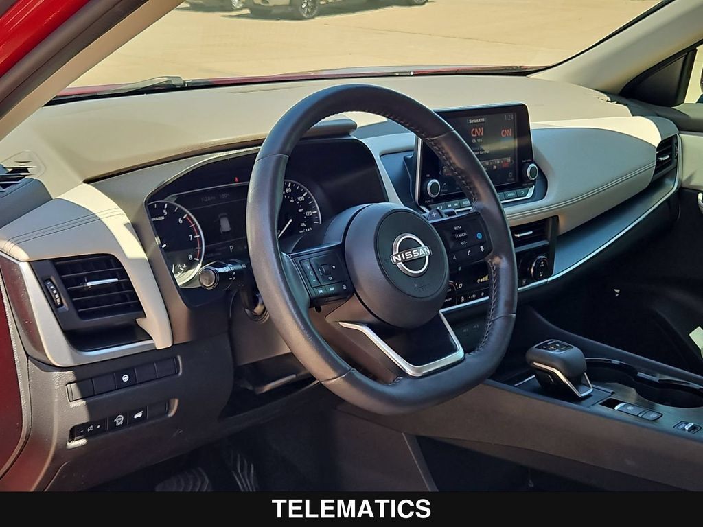 Used 2024 Nissan Rogue SV w/ SV Premium Package FWD image 13