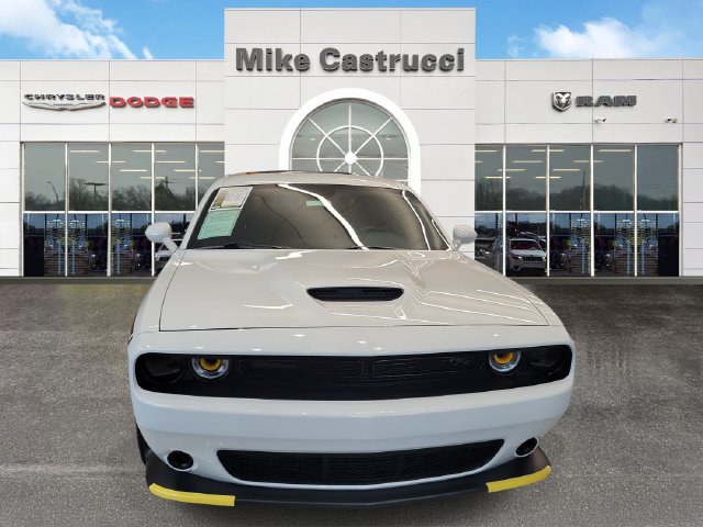 Used 2023 Dodge Challenger R/T w/ Blacktop Package RWD image 2