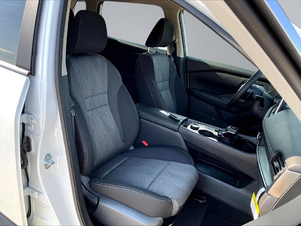 New 2026 Nissan Rogue SV w/ Cold Weather Package AWD/4WD image 11