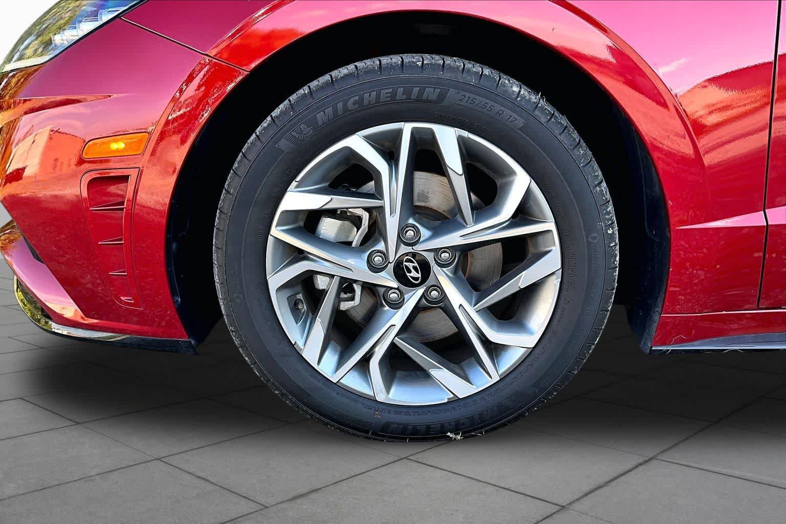 Used 2023 Hyundai Sonata SEL w/ Convenience Package FWD image 11