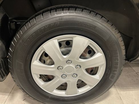 Used 2012 Nissan Rogue S FWD image 11