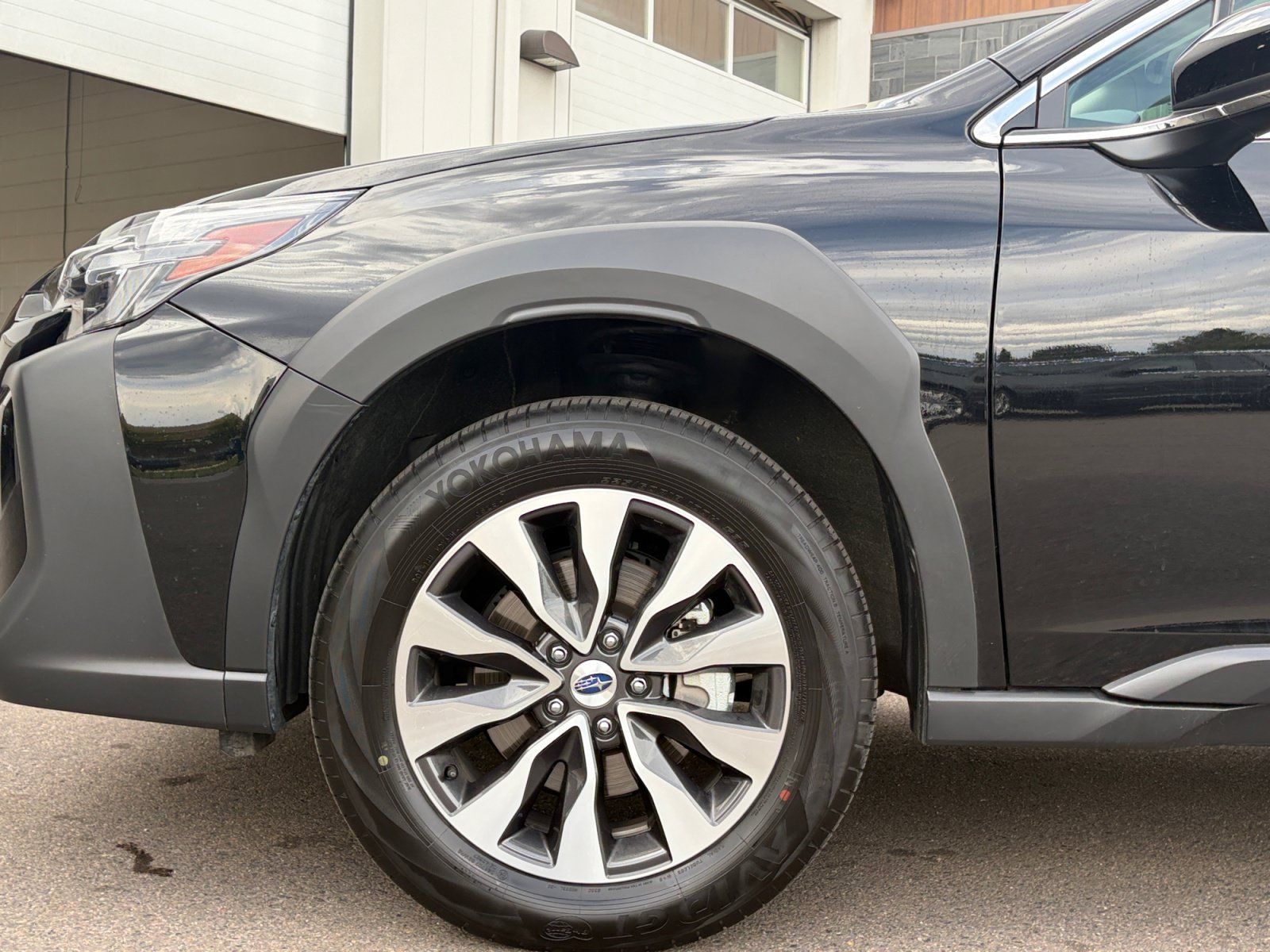 Certified 2025 Subaru Outback Limited AWD/4WD image 11