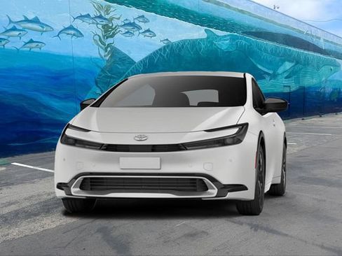 New 2027 Toyota Prius Plug-In Hybrid FWD image 3